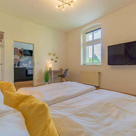 Modernes Apartment - Zentral, Ruhig, Wlan, Netflix, Kueche, Schreibtisch, Parkplatz, Waschtrockner كوتبوس المظهر الخارجي الصورة