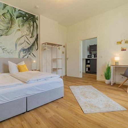 Modernes Apartment - Zentral, Ruhig, Wlan, Netflix, Kueche, Schreibtisch, Parkplatz, Waschtrockner كوتبوس المظهر الخارجي الصورة