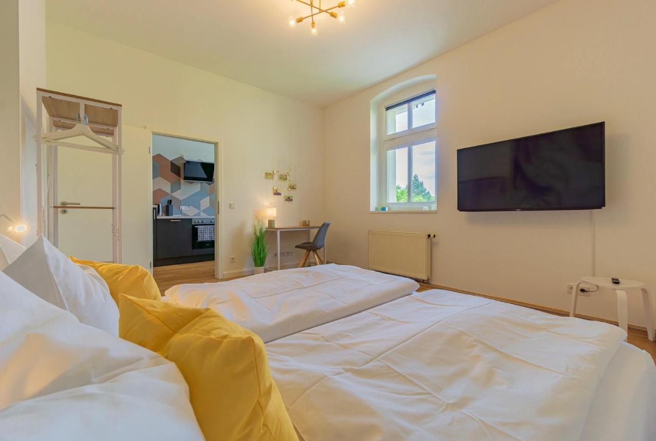 Modernes Apartment - Zentral, Ruhig, Wlan, Netflix, Kueche, Schreibtisch, Parkplatz, Waschtrockner كوتبوس المظهر الخارجي الصورة